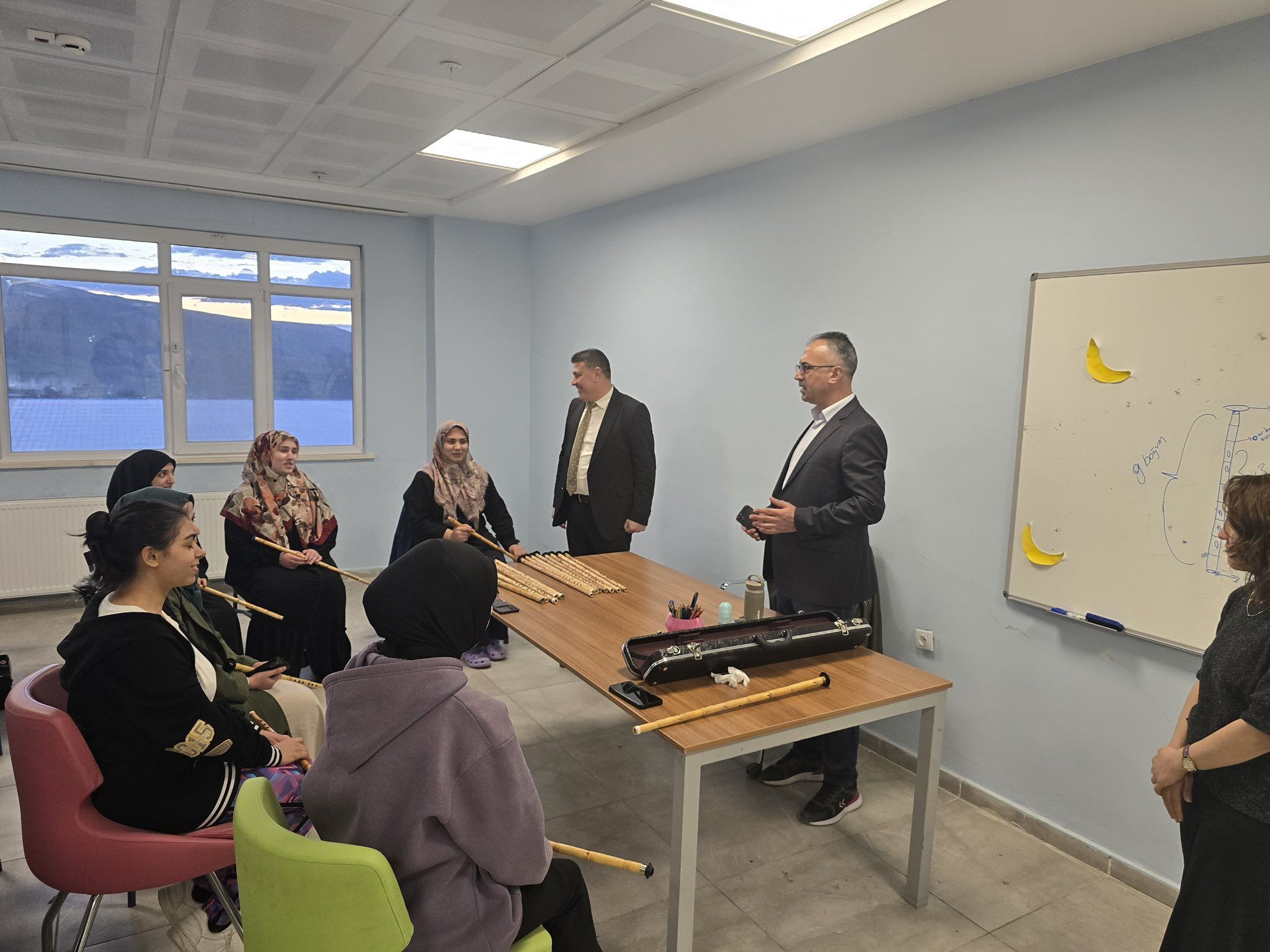 666701276 940106422102309 6053192570206176975 N