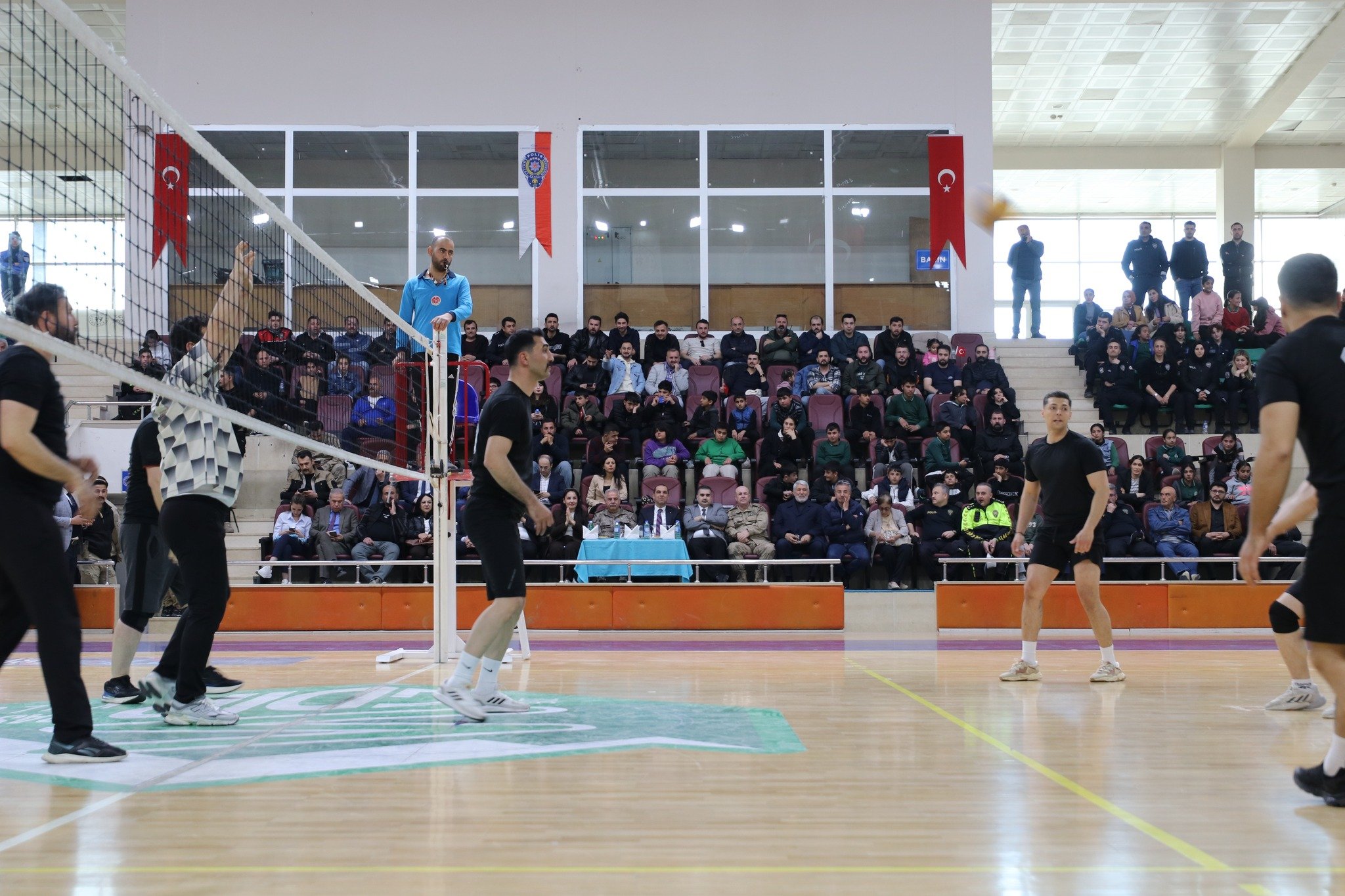 669588504 1438756168280457 9094210789811470617 N