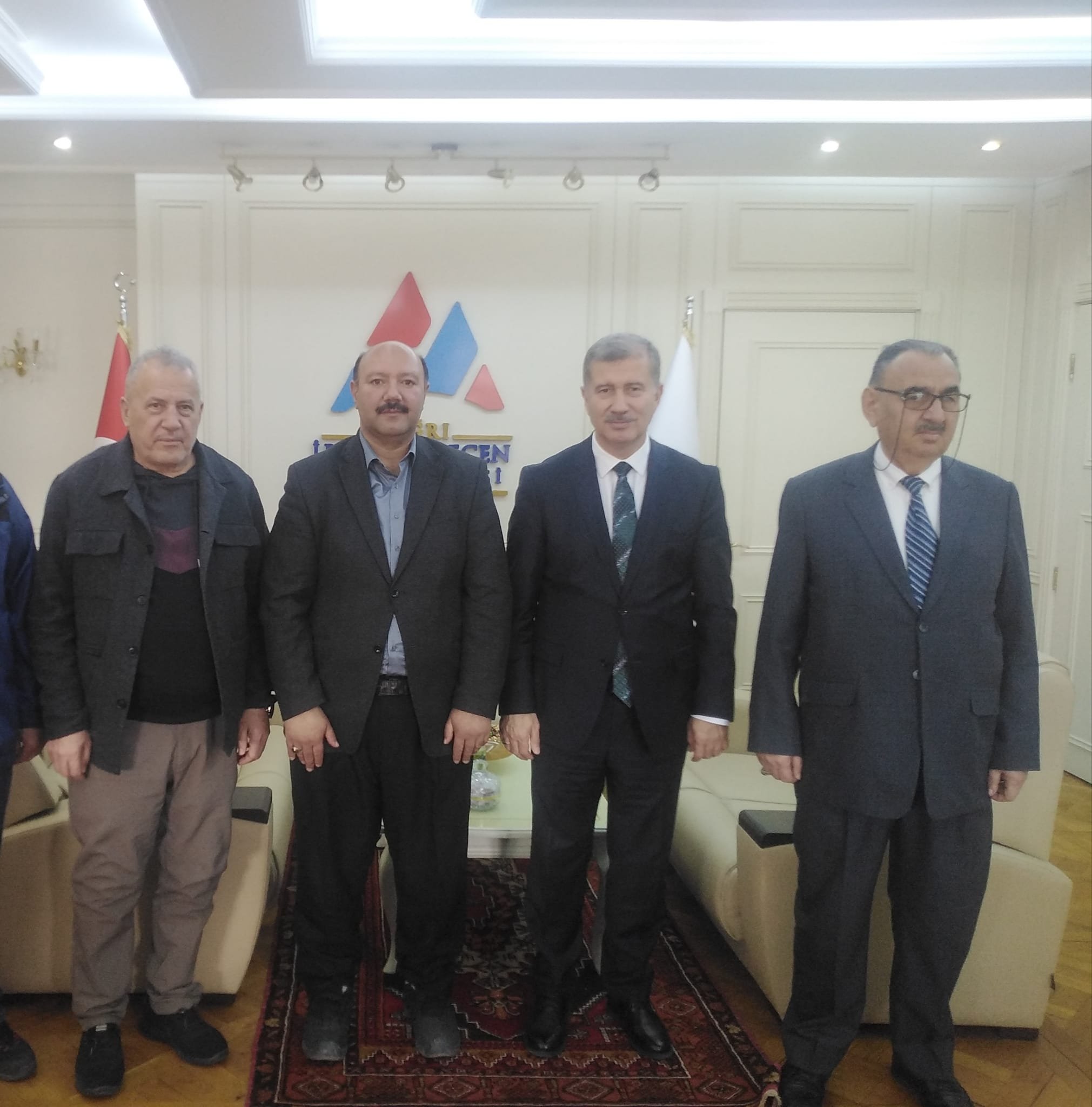 819Cb30F Ed8A 48F4 B0Ba B822Dbbf4305