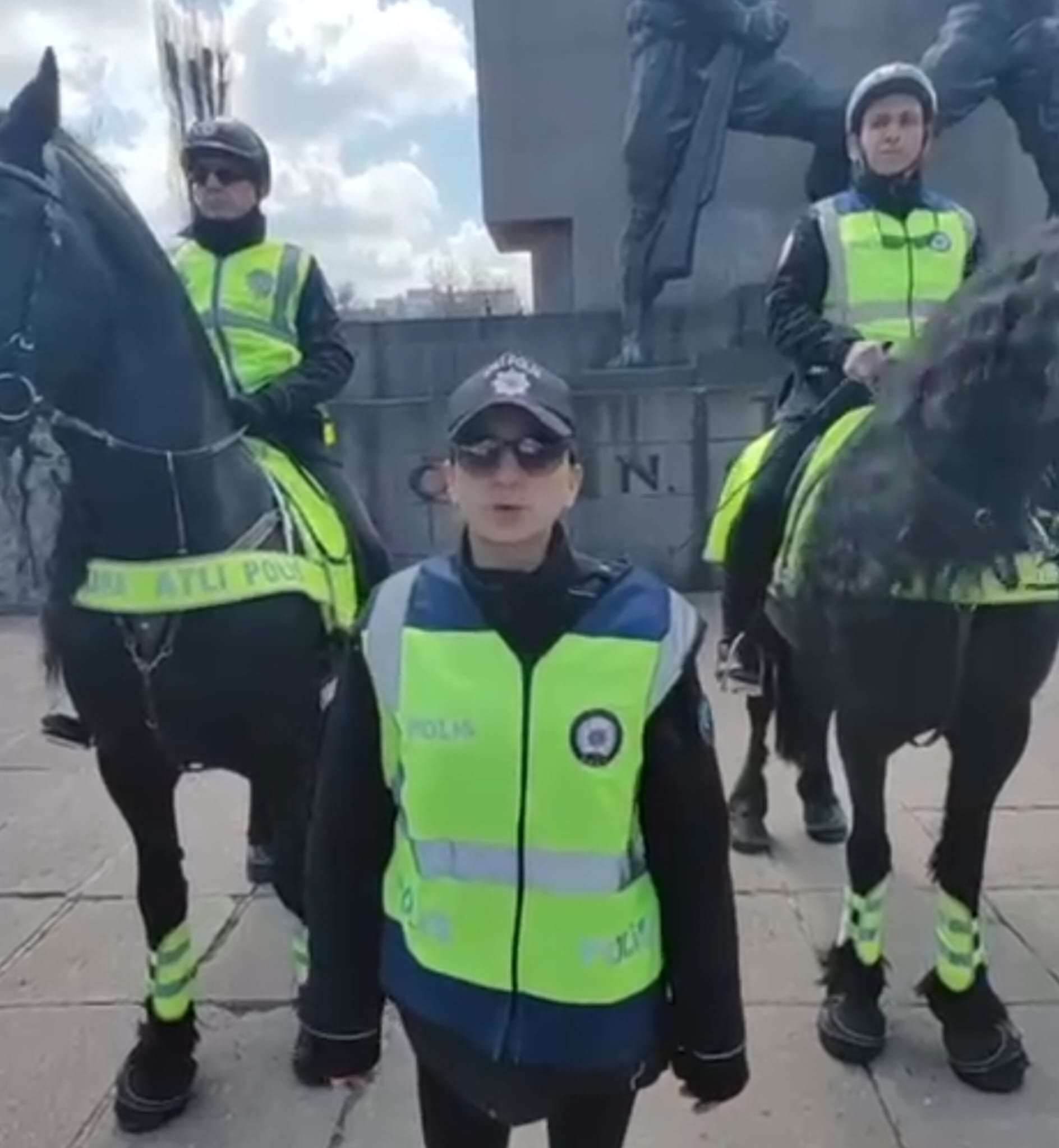 A15E42Fa D138 4Abd 863E 6Cfd4C067Eee