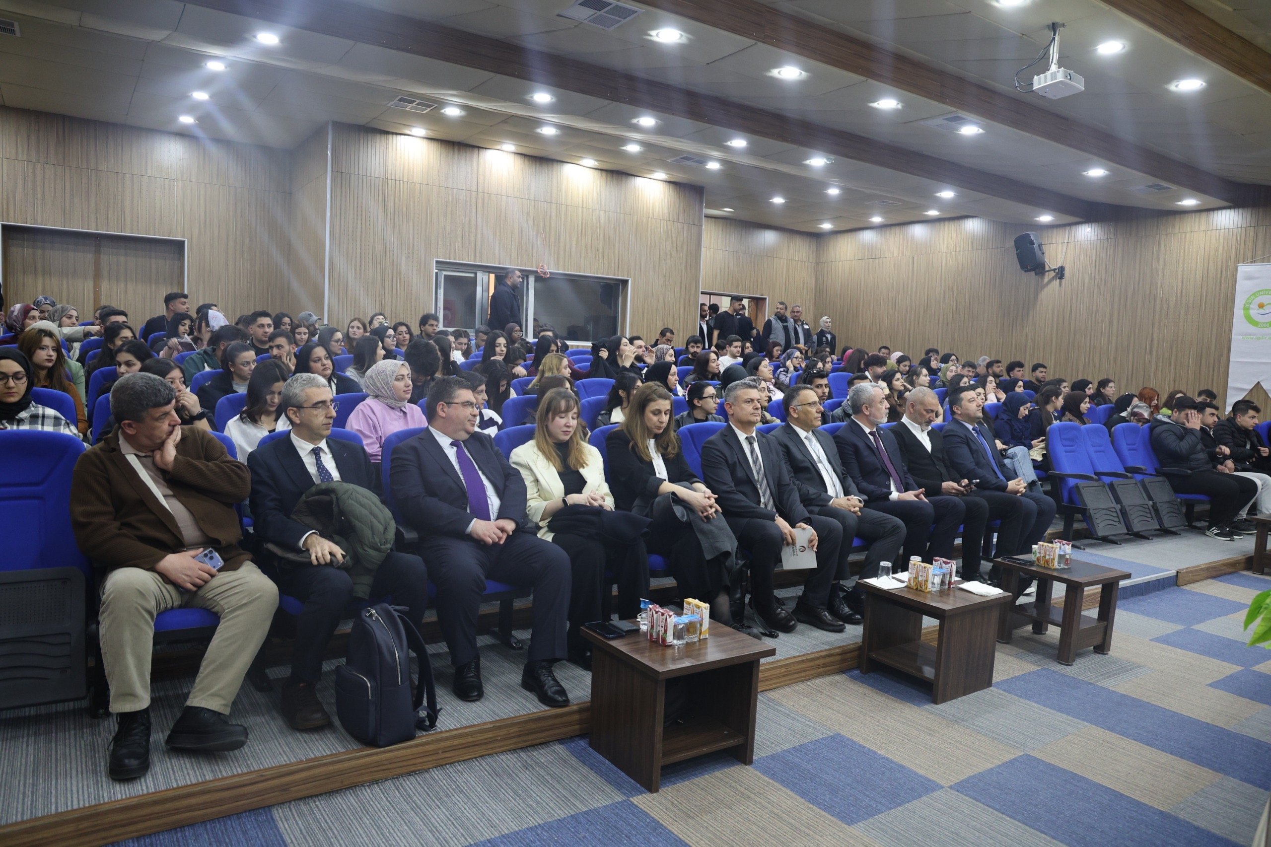 Ad92A4D2 C0F4 4A56 Bfa3 666Cc4704721