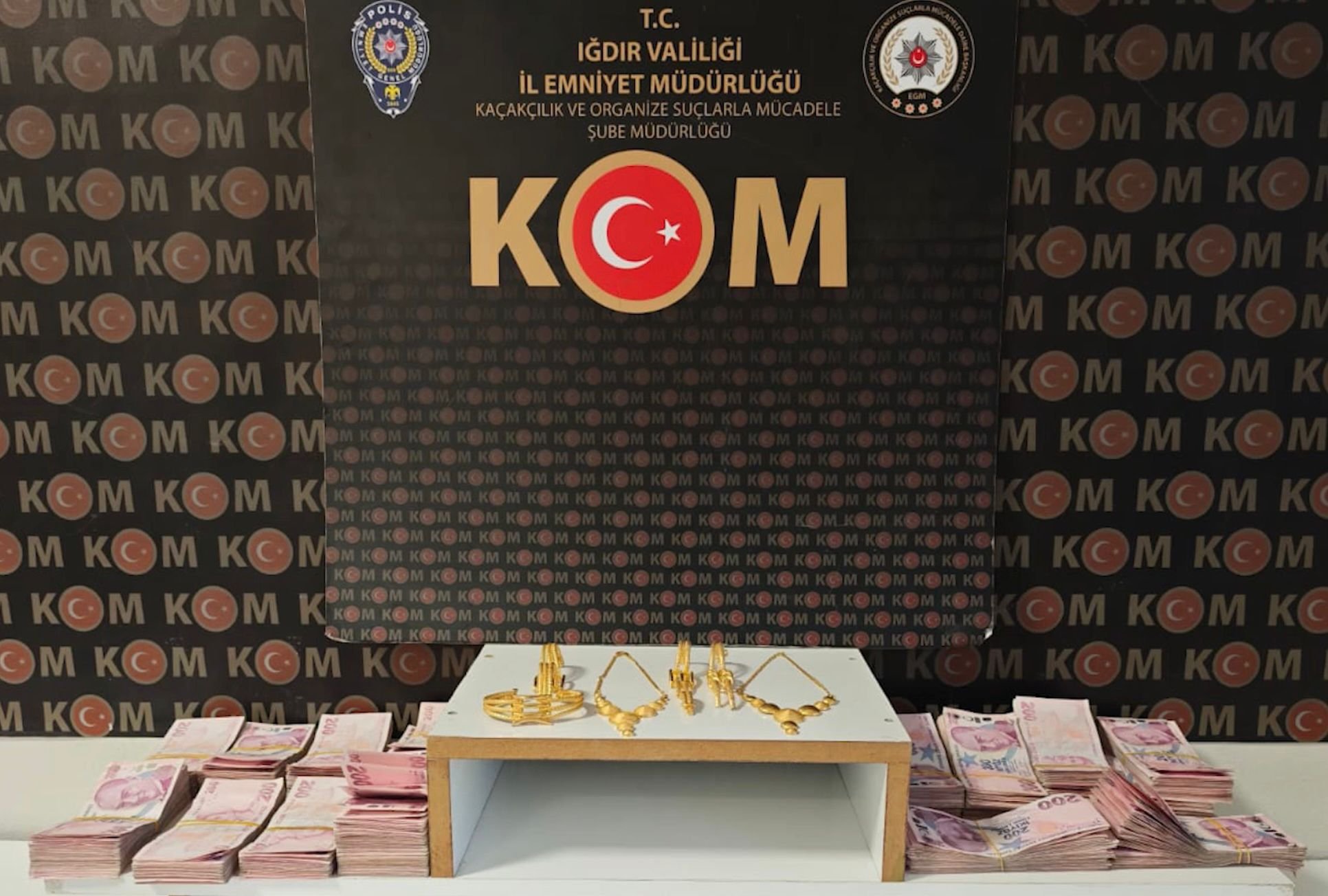 Ae6796D3 3Bc9 4D24 88D3 56B519Cb7E2A