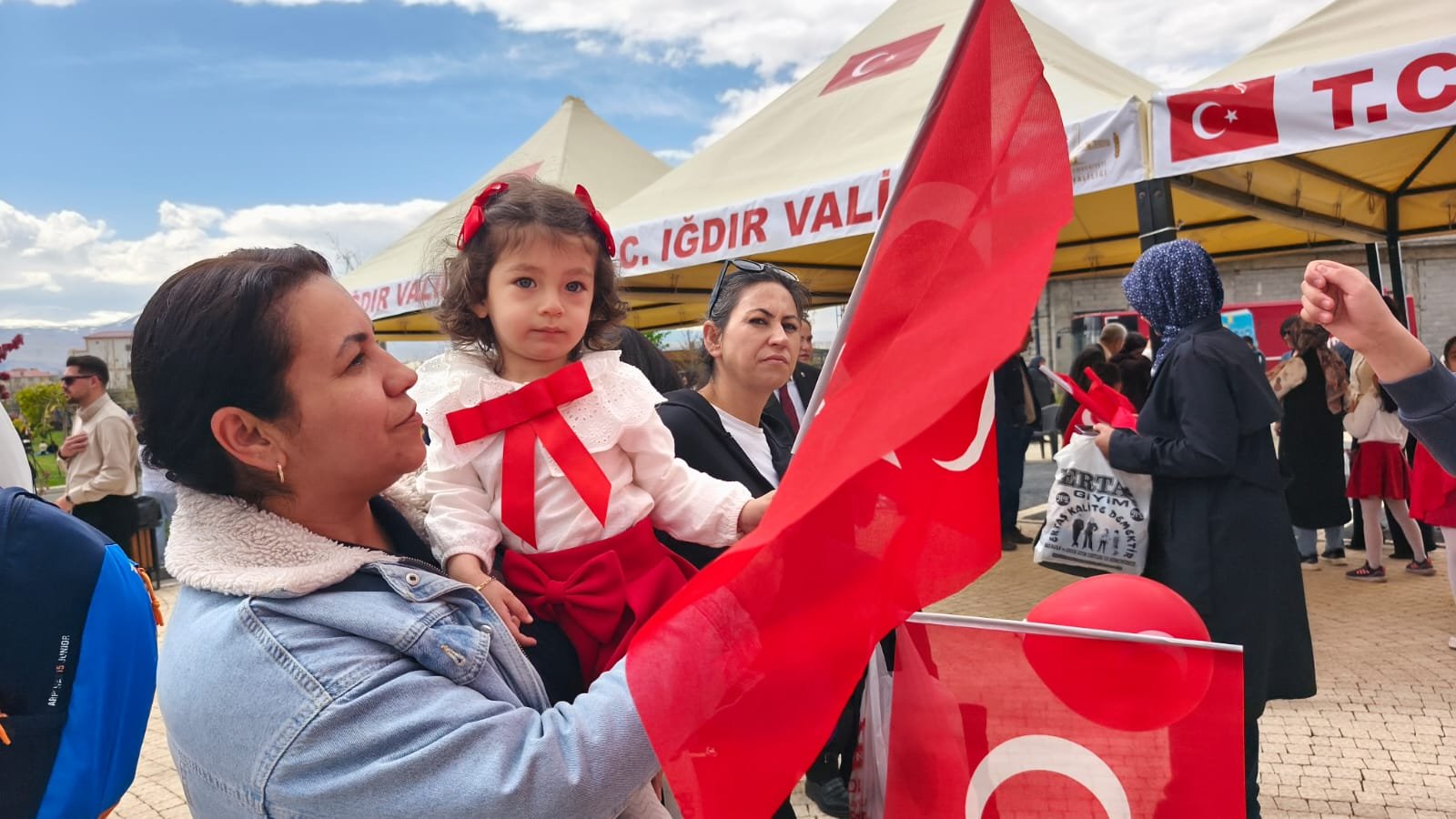 B7Ea8351 D320 4032 B799 83B6809F030E