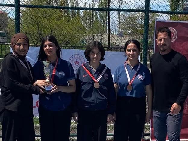 Da17D1E9 0295 41F7 B24C 328502C1Ec4F