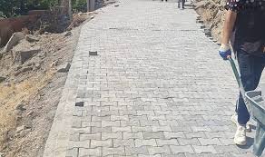 TUZLUCA ÜÇKAYA KÖYÜ OKUL YOLU, IĞDIR MERKEZ MİLLET ORMANINA BETON PARKE TAŞI VE KARABULAK KÖYÜ MENFEZİNE KORKULUK YAPIM İŞİ