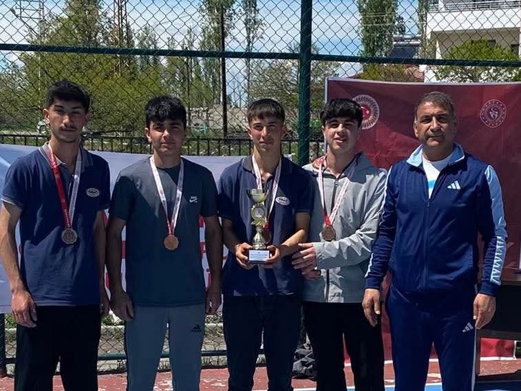 E03D3Fb5 Ee75 4404 9099 5E29209C7A71