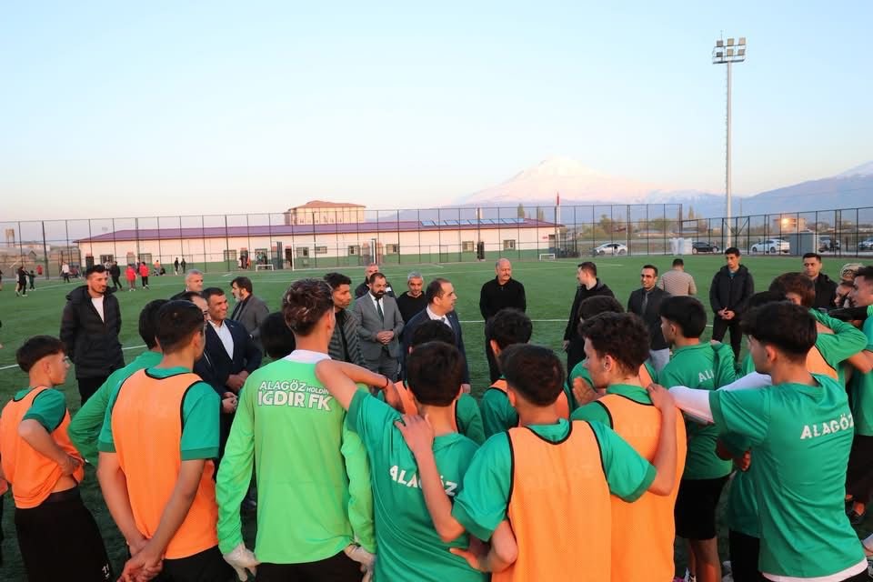 E15701D3 1414 4C11 Bbad 264A6574E3Ff