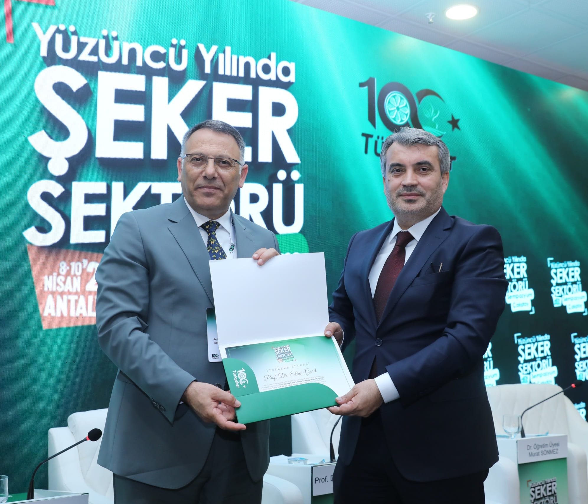 E2Fcbdae F28E 4981 B4A7 6Ad0Ea6Aeadf