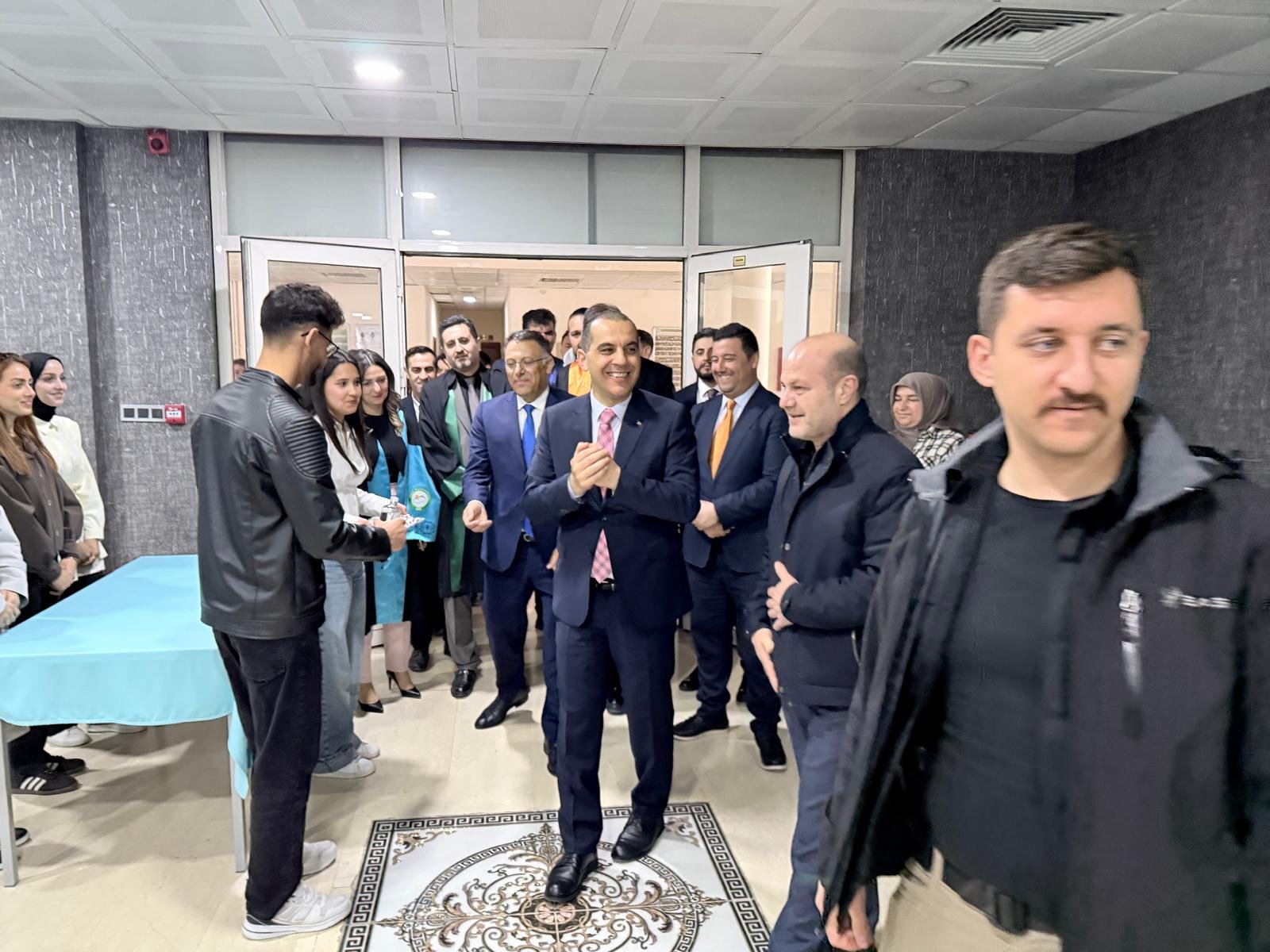 E6A9204F 7311 4Ec2 B4F3 F873Ddaa118C