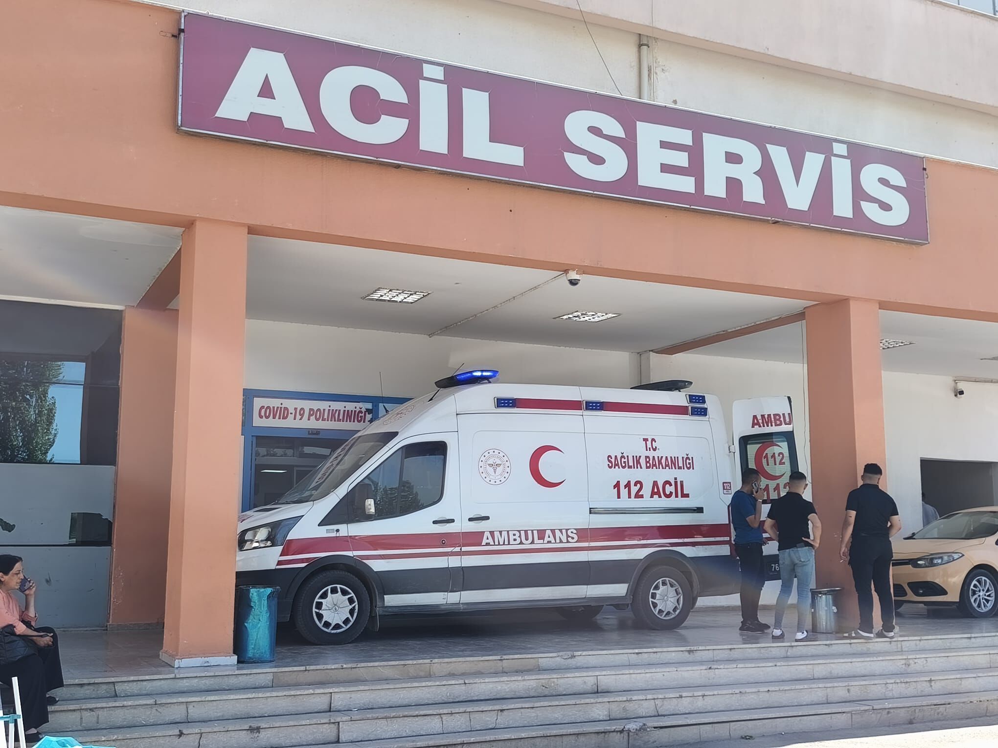 ARALIK İLÇESİNDE KAVGA: 3 YARALI