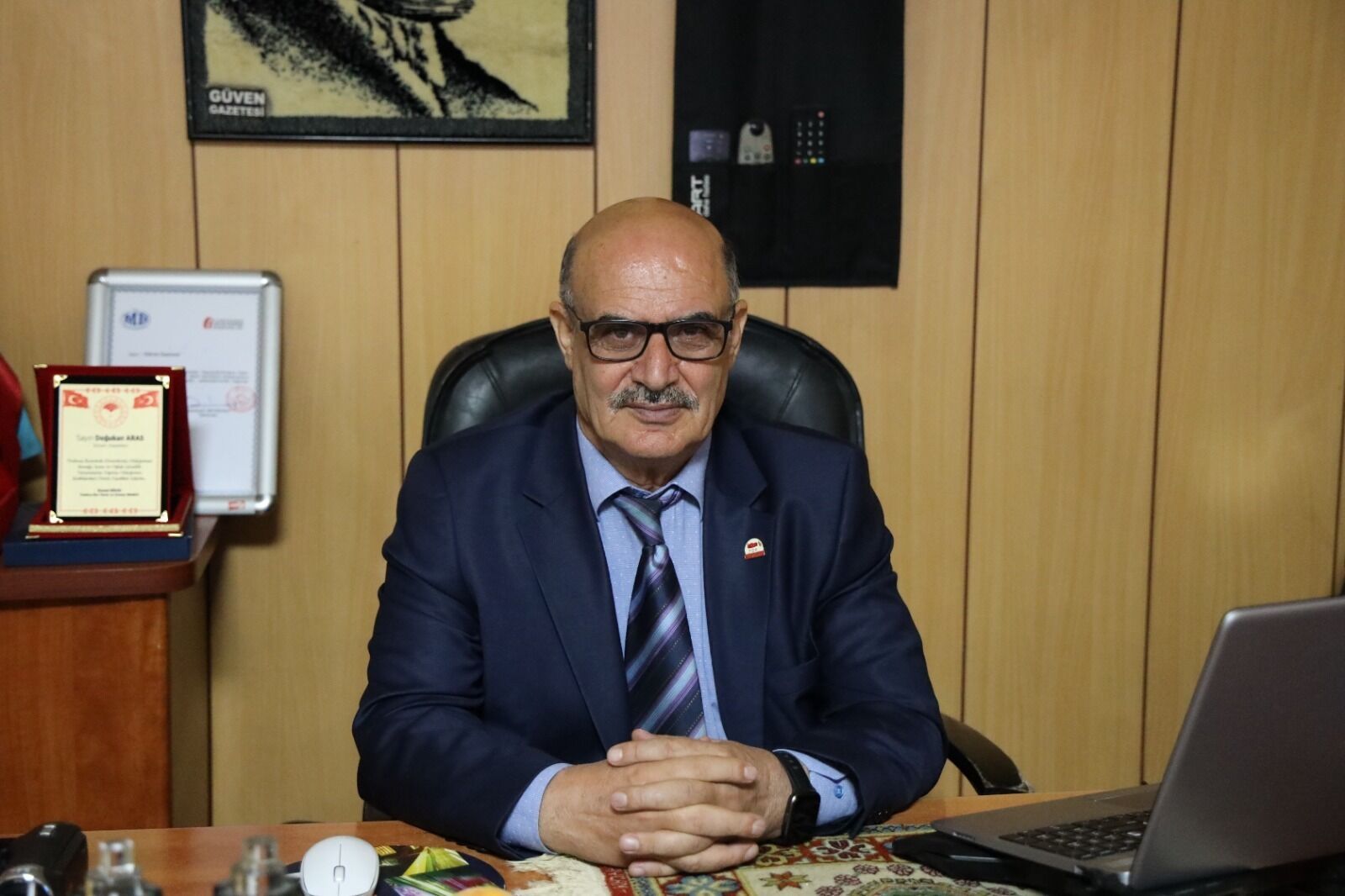 Iğdır Gazeteciler Cemiyeti Başkanı İsmail Aras’tan Akreditasyon Tepkisi: “Yerel ve Ulusal Basın Ayrımı Haksızlıktır”