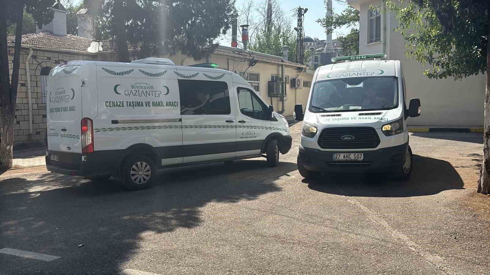 Halı yıkarken elektrik akımına kapılan 2 kadının cenazesi teslim edildi