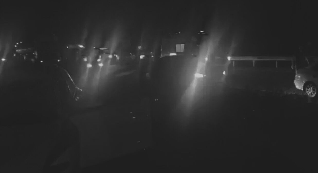 Iğdır-Melekli Yolunda Gece Yarısı Kaza: Otomobil Direğe Çarpıp Araziye Uçtu