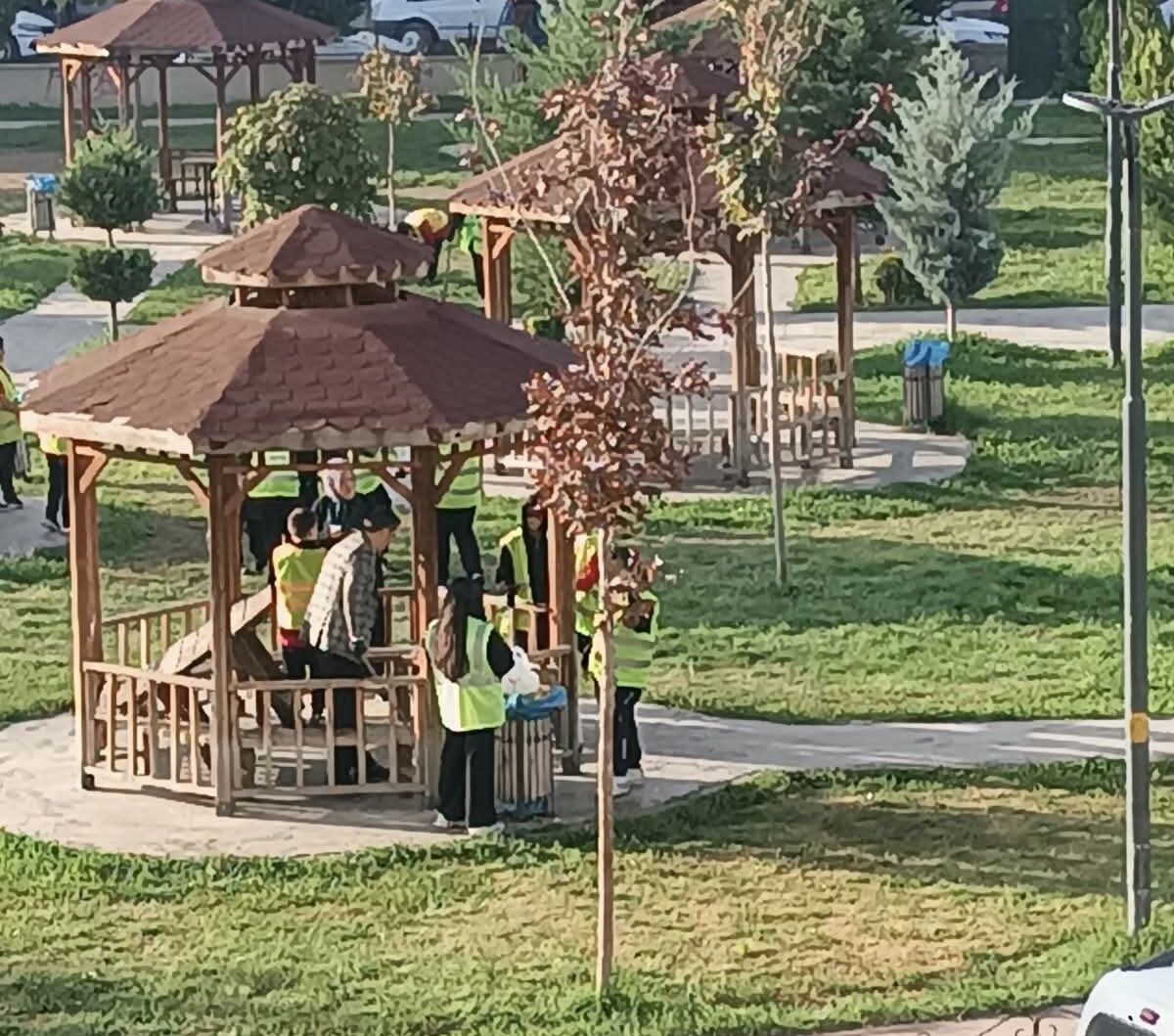 09485Cec 91Ce 4De0 87Ef E01Ae32F27Ec