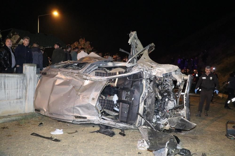 Erzurum'daki trafik kazasında ölü sayısı 2'ye yükseldi